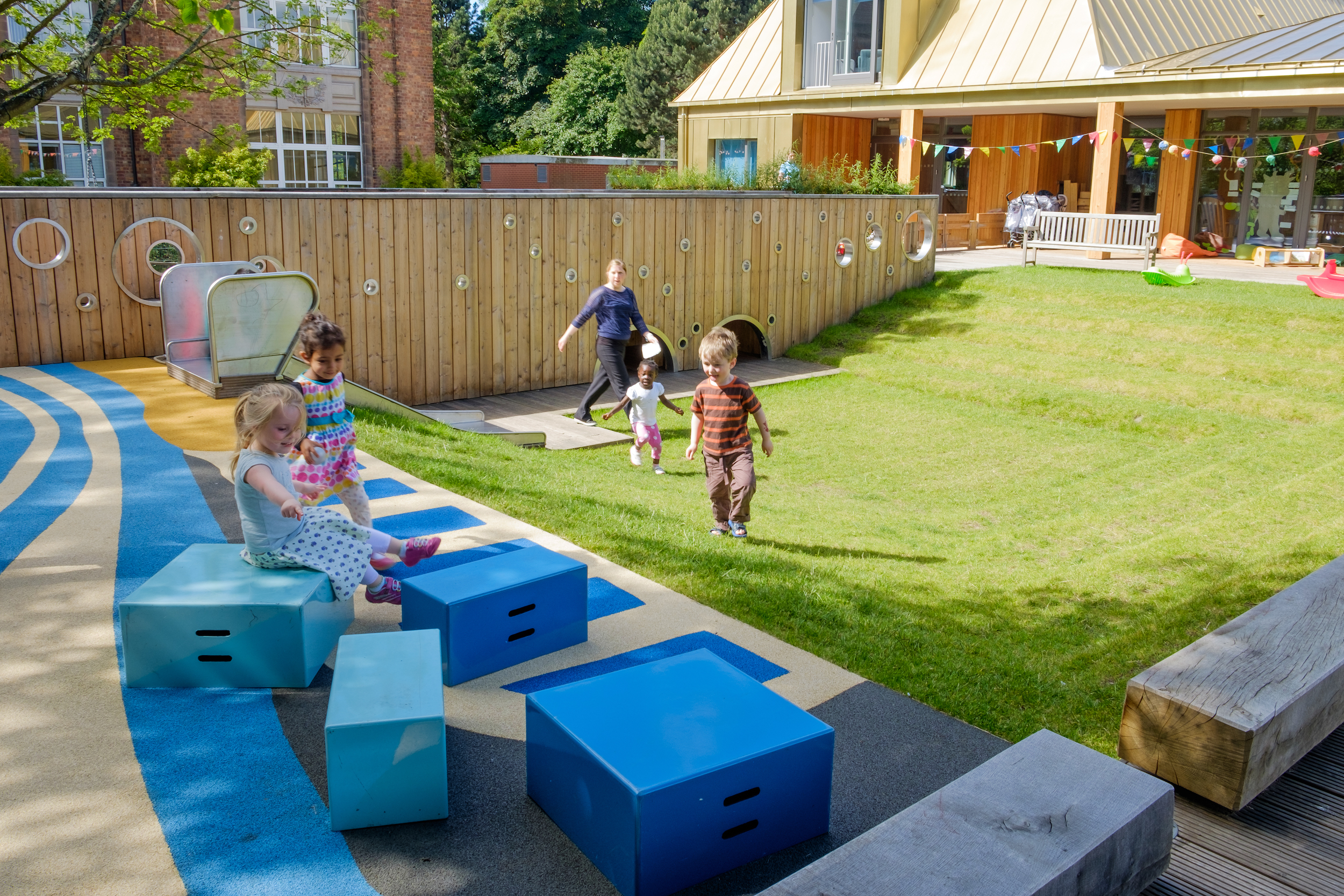 Arcadia Nursery, outdoor play, erz